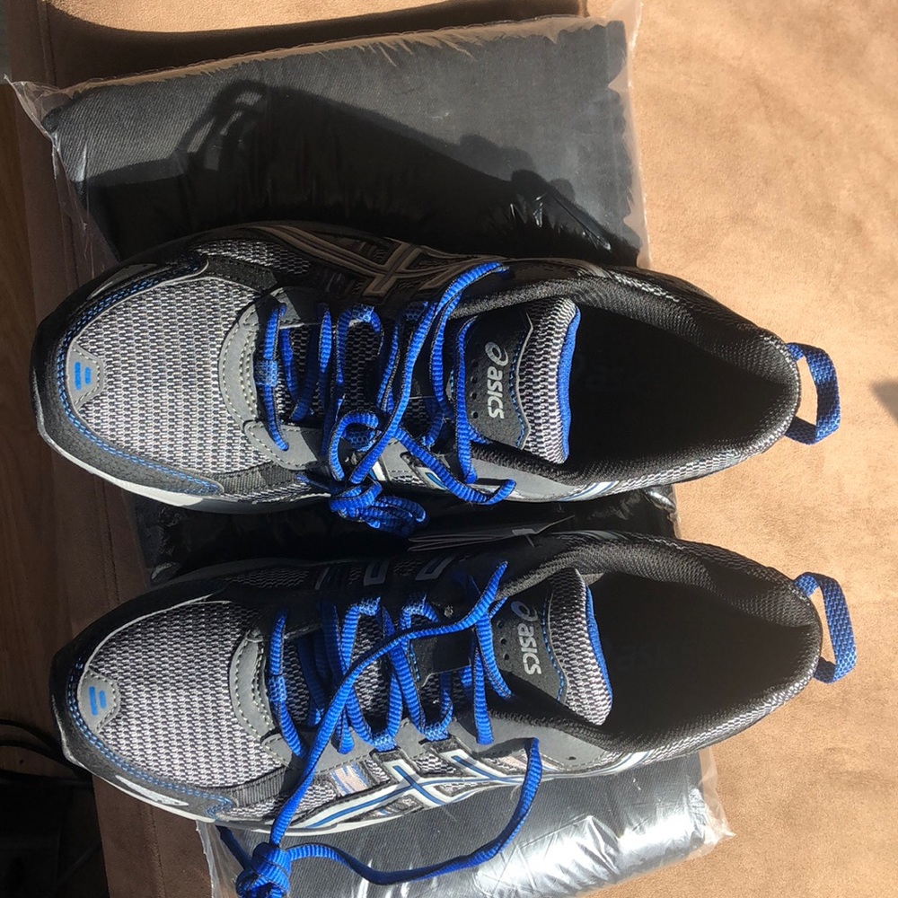 ASICS - Brand new ASICS shoes